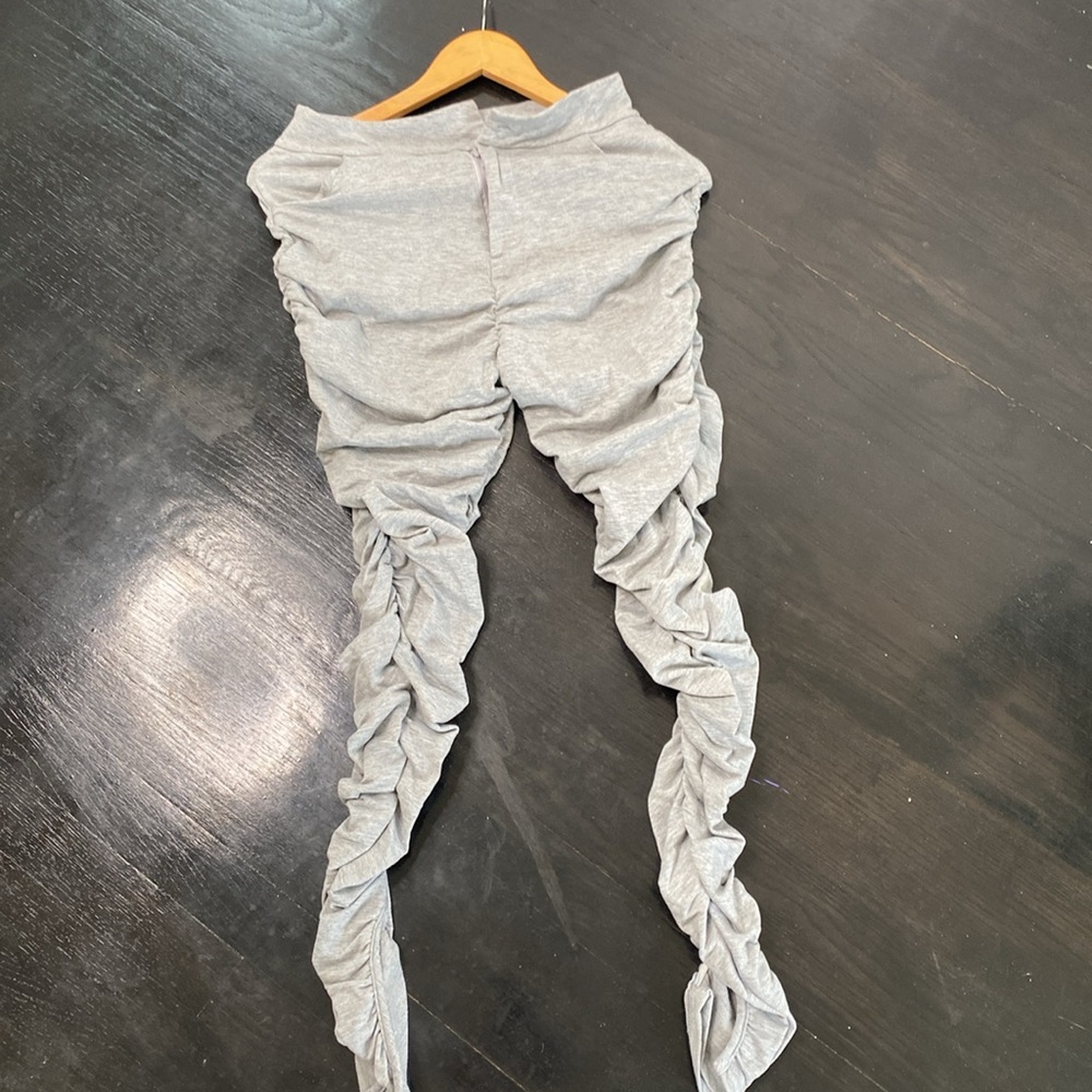 Chic Gray Ruched Pants - Picture 4 of 4